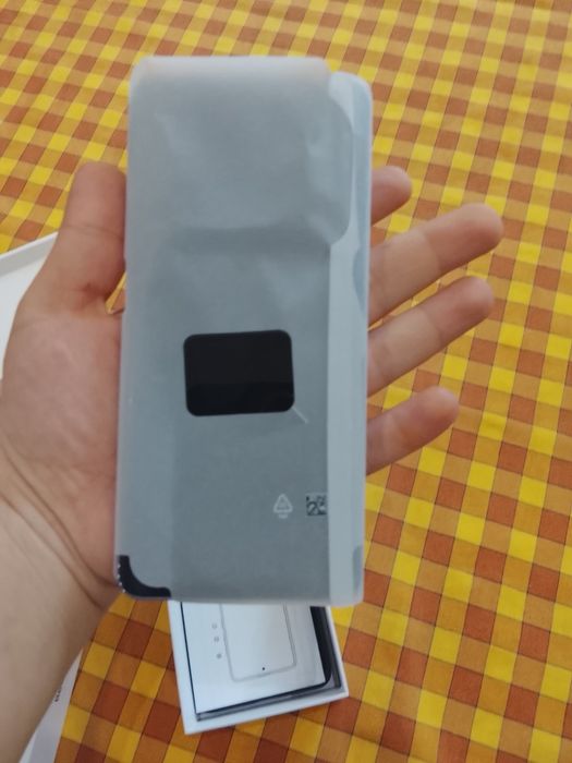 Чисто нов Xiaomi Redmi Note 14 Pro+ 5G – 256GB,   8RAM, 200MP камера