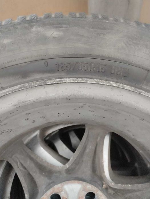 Комплект резины с дискими.