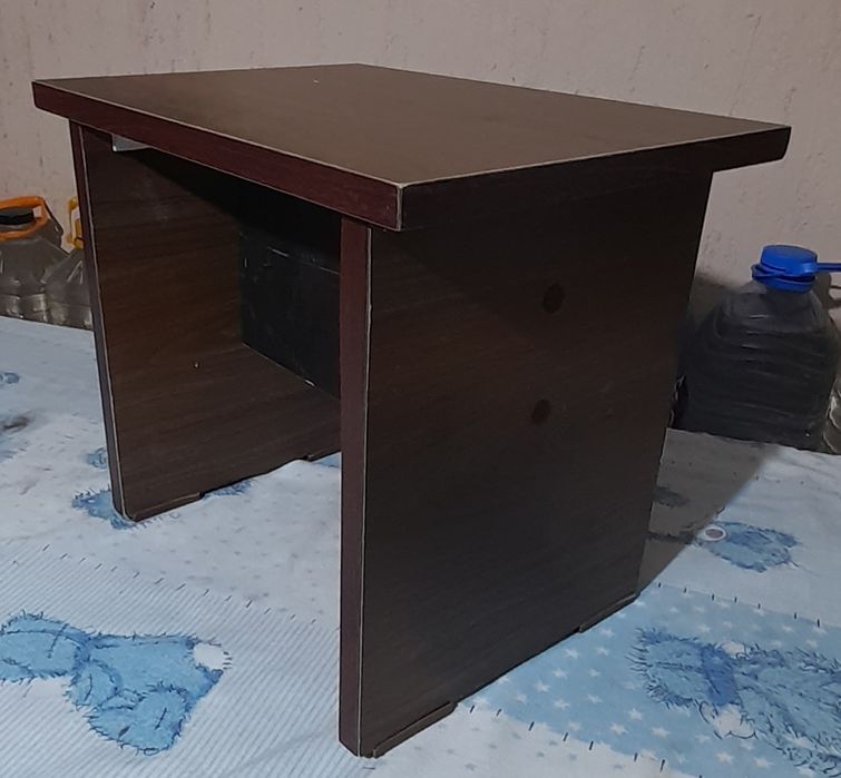 Продам стульчики новые