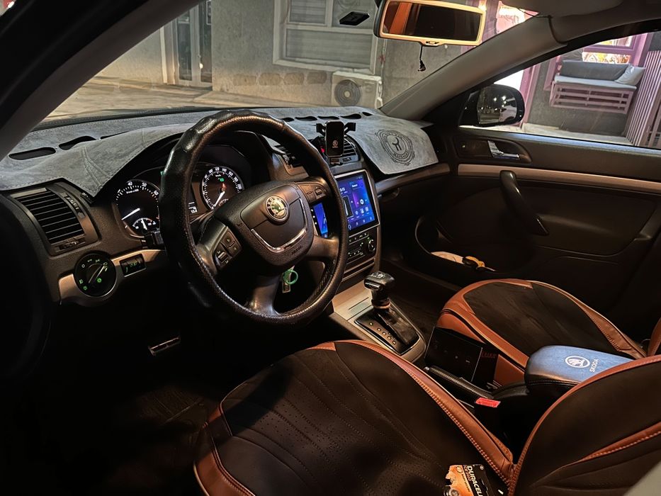Продам машину Octavia a5