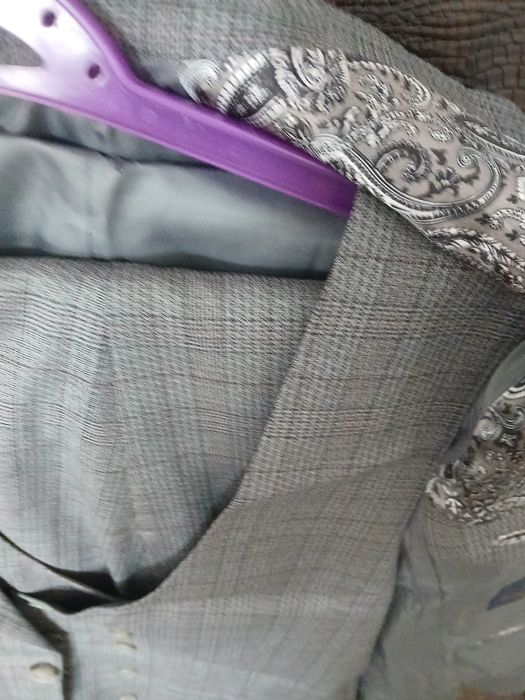 Классический костюм тройка