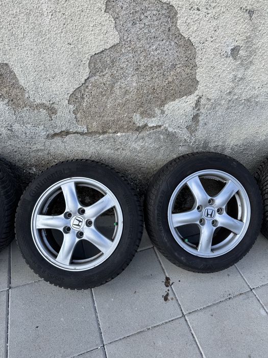 Джанти със зимни гуми Хонда 5х114,3 16/ Honda Accord Continental-Good Year