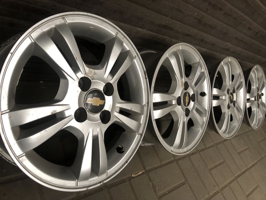 Диски на Кобальт R15