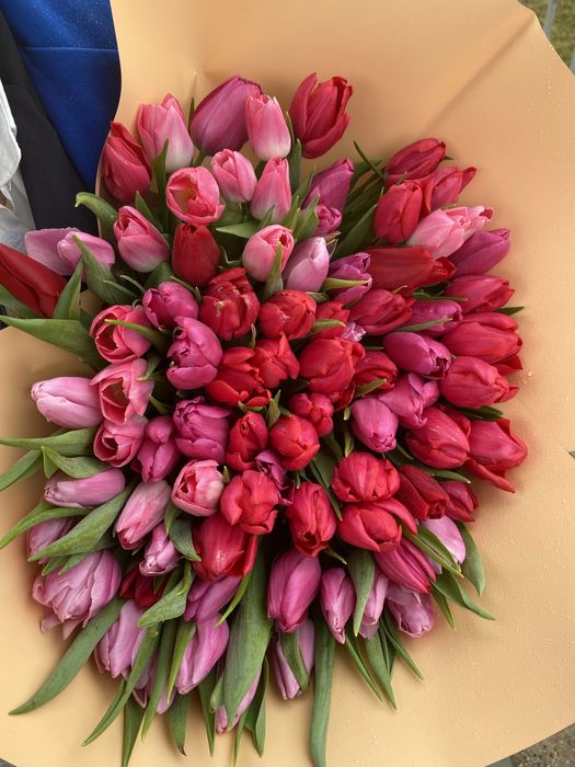 букет цветов 81 шт