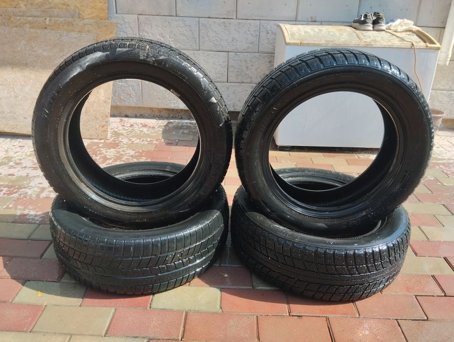 Автошина от Лексуса 245*55*R19