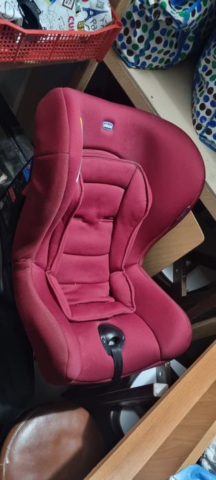 Автомобильное кресло