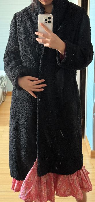 Шуба каракуль стильная