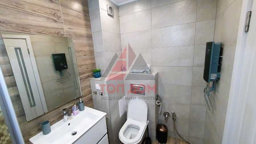 Дава се под наем Тристаен апартамент в Варна, Център - 84 кв.м за 1632 € - Снимка #11