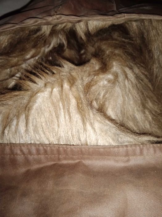 Продается теплая куртка.