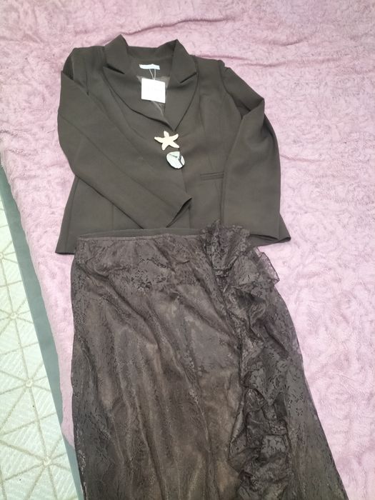 Костюм с красивой юбкой