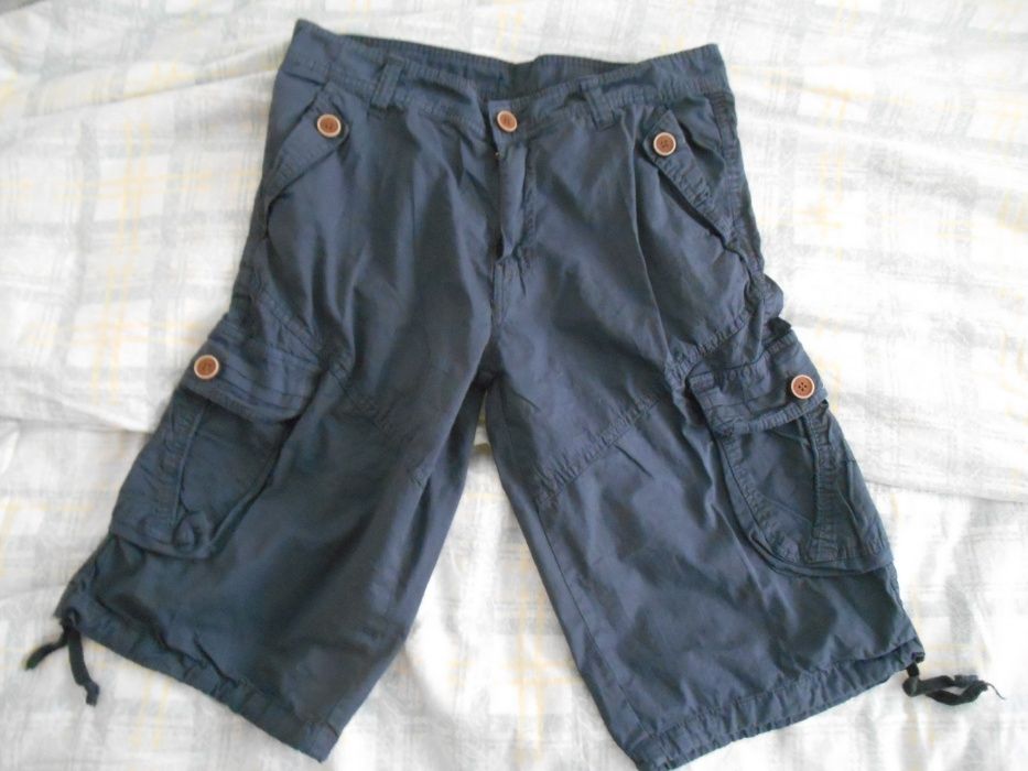 Продавам мъжки къси панталони: леки и удобни, подходящи за летния сезо