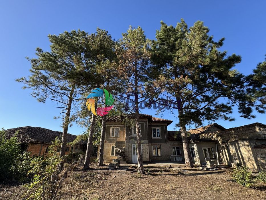 Къща в Варна, област-с.Черковна площ 250 цена 78000