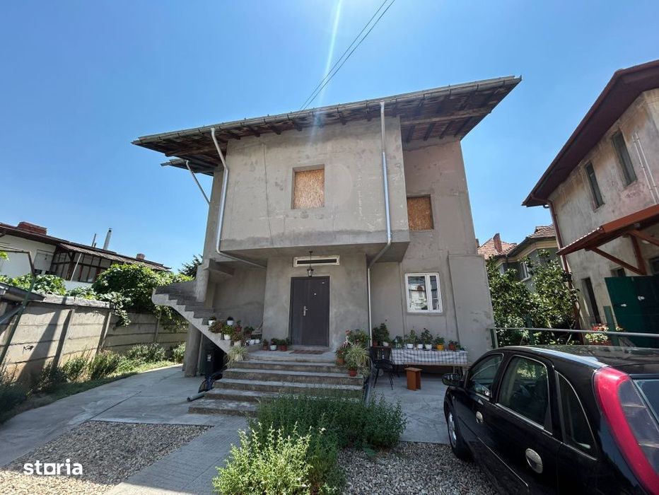 Casa D+P+1, 270 MP utili, Central