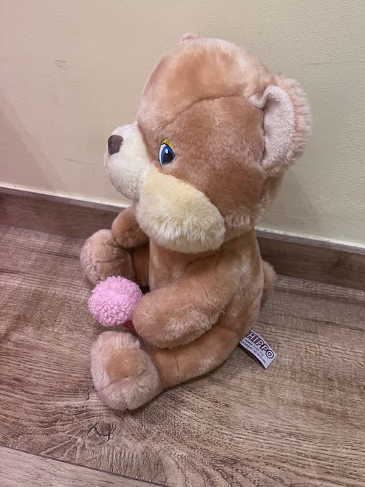 Плюшено мече със сладолед