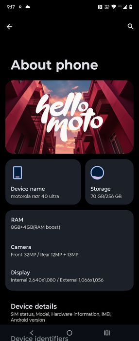Motorola RAZR 40 ultra magenta
