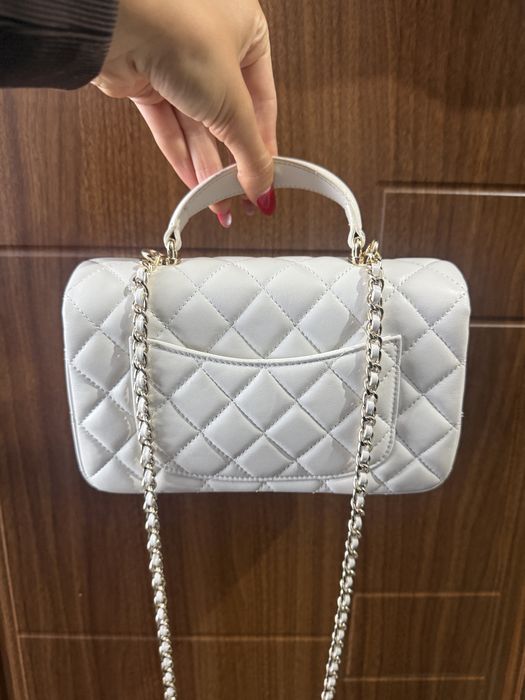 Chanel бяла кожена чанта