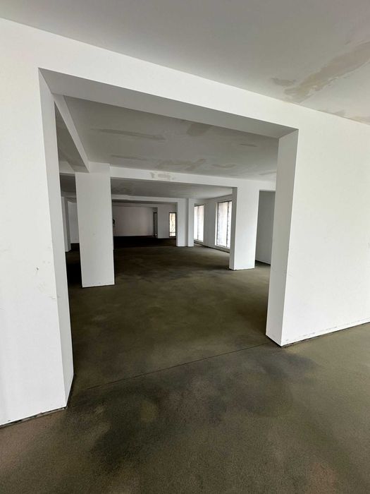 Spațiu comercial de inchiriat– ideal pentru multiple tipuri de afaceri – locație cu trafic mare de persoane, Rezervelor 65
