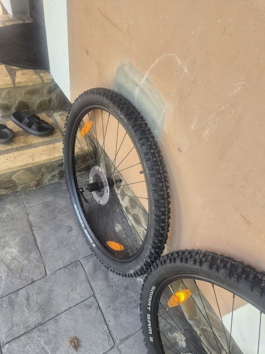 Roti bicicleta 29 noi WTB de pe un Cannondale+anvelope SCHWALBE noi late