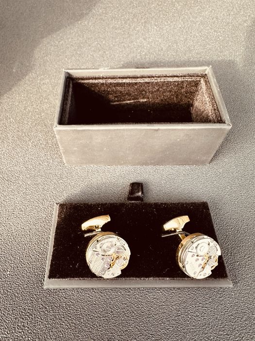 Ръкавели за риза от часовници дизайнерски