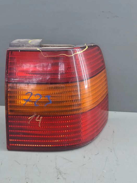 Lampa / Tripla stop dreapta pe aripa 3A5 945 112 DEFECT Volkswagen VW