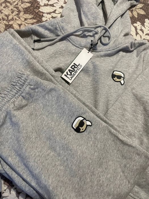 KARL LAGERFELD новый костюм