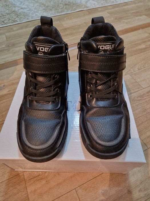 Продам зимние сапоги