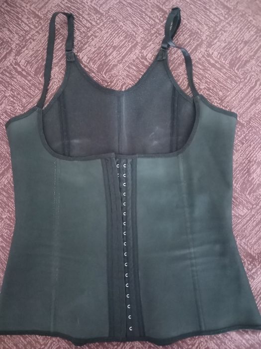 Карсет утягивающи