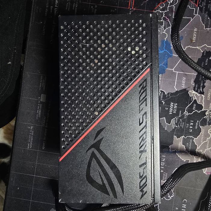 Sursă Asus 750w modulară
