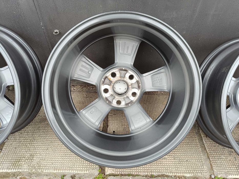 ОРИГИНАЛНИ джанти 17 цола 5x114,3 ТОЙОТА / TOYOTA + датчици 6,5J ET45