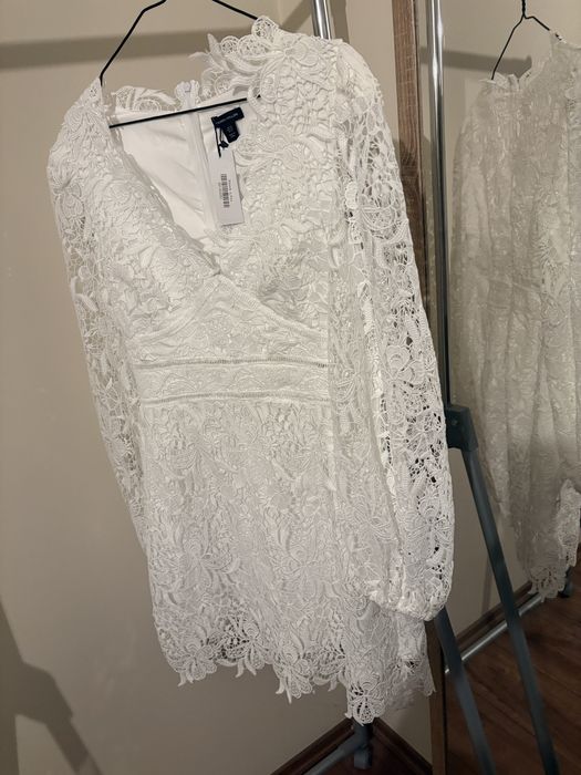 Karen Millen страхотна нова рокля