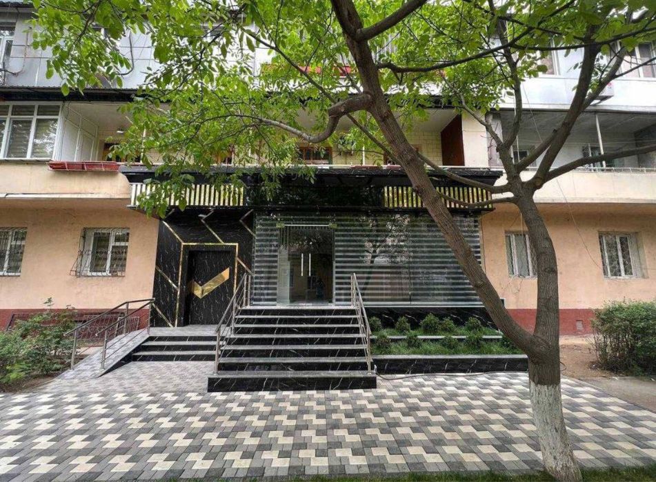 Юнуса Раджаби Космонавтов | 93кв - нежилое помещение Аренда