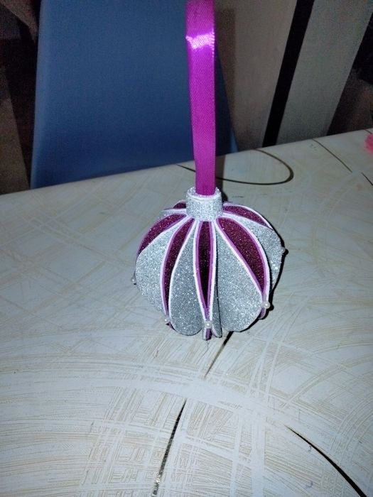 Новогодний шар на ёлку