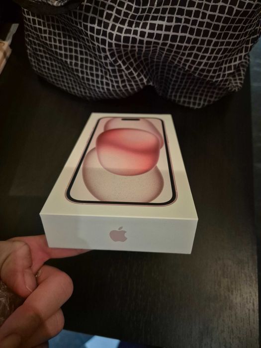Чисто нов iPhone 15 128GB