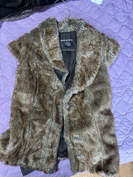 Продавам Дамски елеци с пух