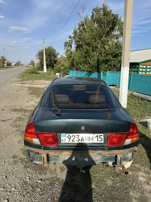 Mitsubishi carisma 1998