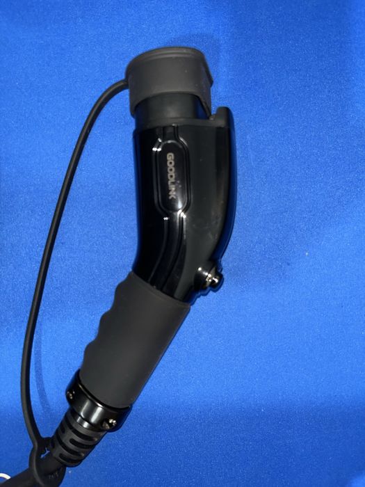 Зарядное устррйство 3.5 квт type 1 ccs1 kia bongo ev6 eqs bmw