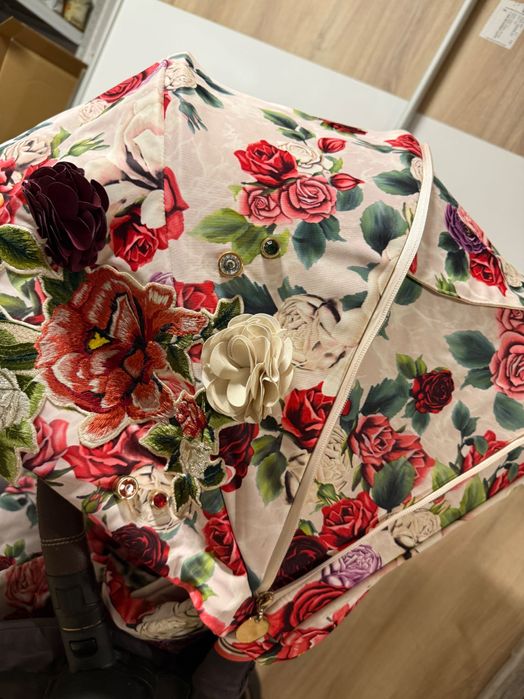 Cybex Spring Blossom e-Priam