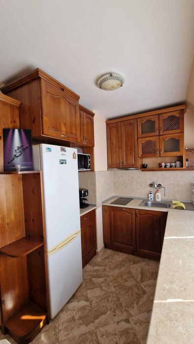 Дава се под наем Двустаен апартамент в Русе, Център - 70 кв.м за 357 € - Снимка #2