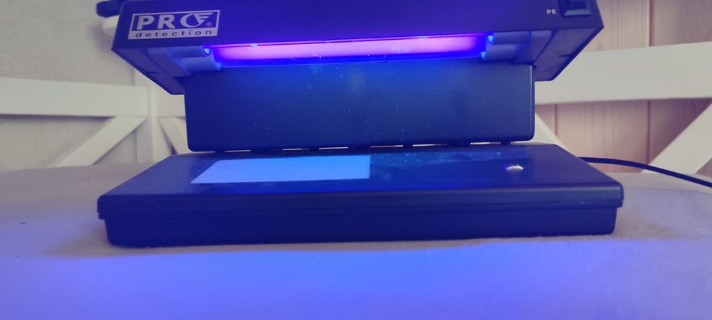 Детектор для проверки денег