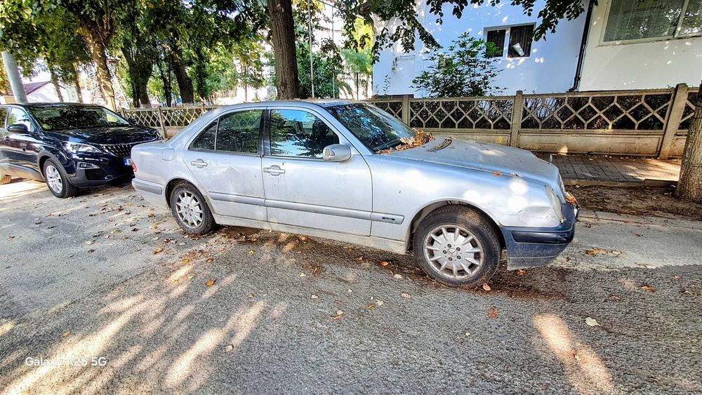 mercedes benz e 320 4 matic