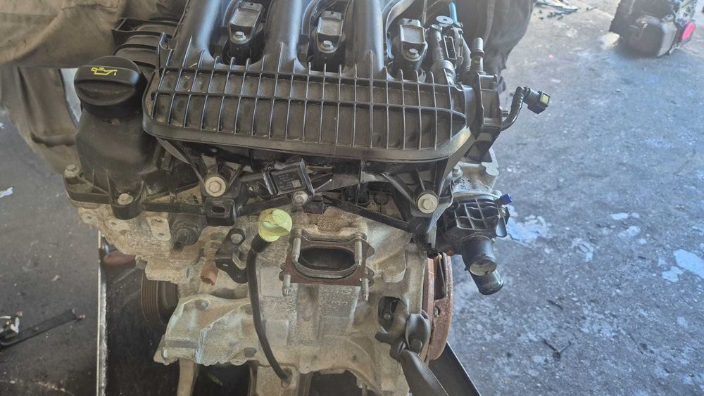 Motor Peugeot 208  1.2 Puretech