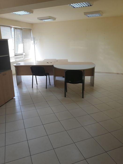 Дава се под наем Офис в Шумен, Център - 45 кв.м за 306 € - Снимка #4