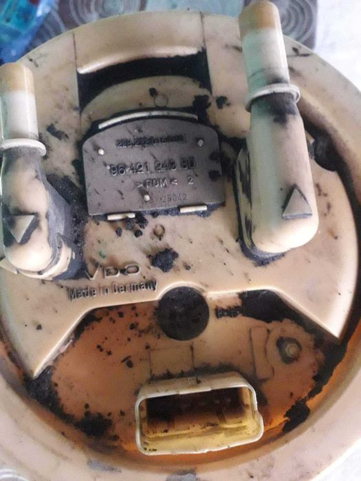 Горивна помпа+сонда VDO за пежо 206hdi 2.0