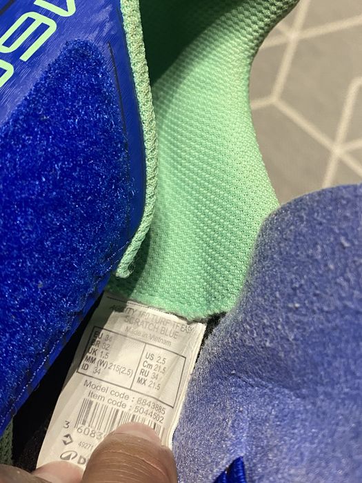 Ghete fotbal teren sintetic kipsta