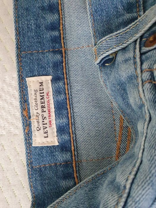 Blugi Levi Strauss  32/32