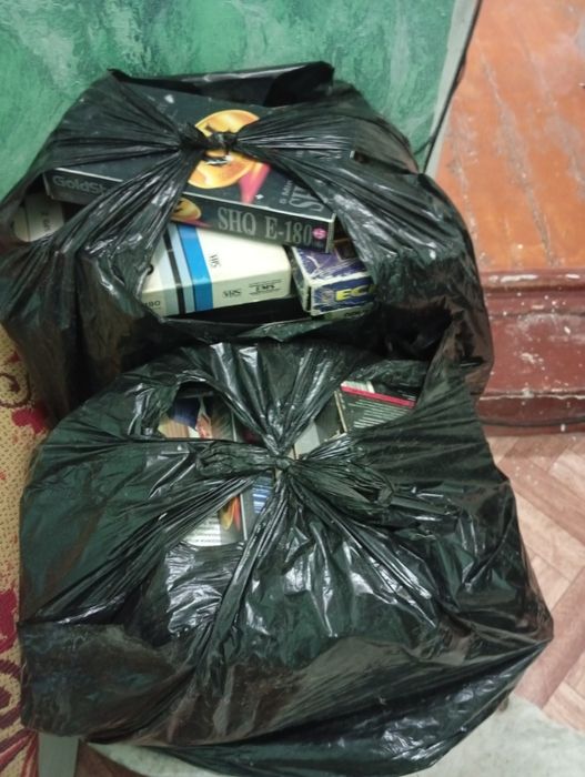 Видеокассеты б/у