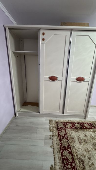 Продам шкаф-купе