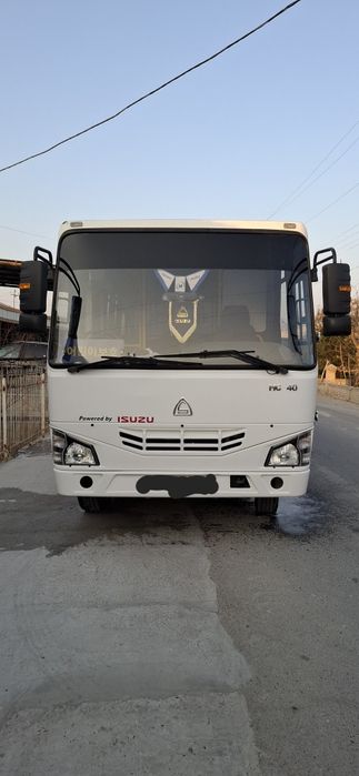 Autobus sotiladi 2019 yilda ishlab chiqarilgan