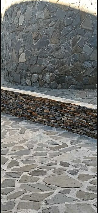 Soluții Complete Piatră Naturală: De la Material la Montaj