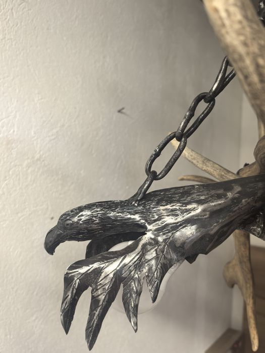 Ръчно кован полюлеи